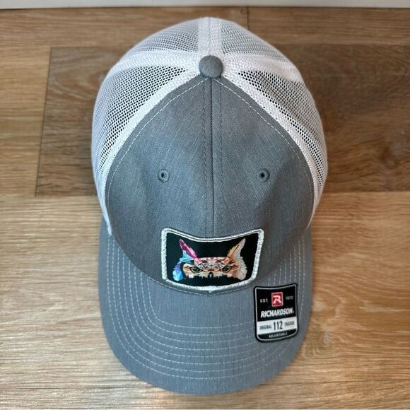 NWT Richardson Owl Gray White Mesh Snapback Hat - Picture 2 of 11